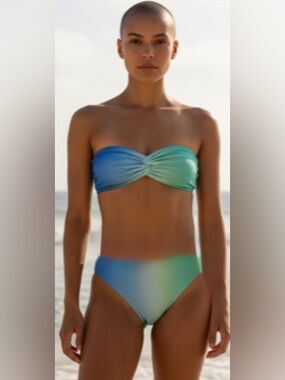 NWT- 8-10. Zaful Gradient Blue-Green Bandeau Bikini Set Lace up Back